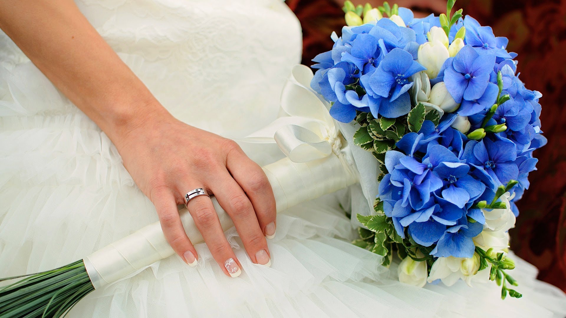 6 Tips about Blue Flowers | Wedding Flowers