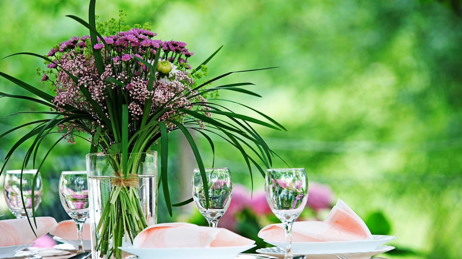 7 Tips for Summer Wedding Flowers | Wedding Flowers