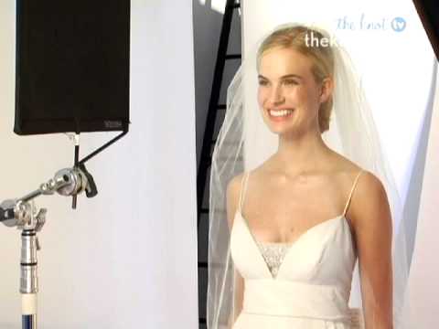 Bridal Beauty: How to Wear Your Wedding Veil – The Knot