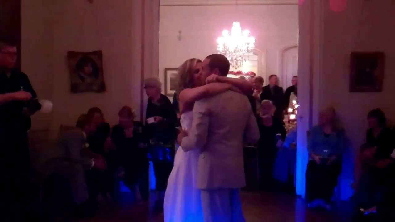 WEDDING IDEAS 2014:  Audio playback of vows during the first dance