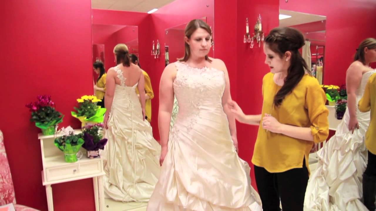 How to Choose a Wedding Dress for Your Body Type - Amazing Wedding Tips