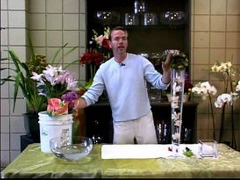 How to Make a Wedding Flower Arrangement : How to Pick Flowers for a Wedding Arrangement